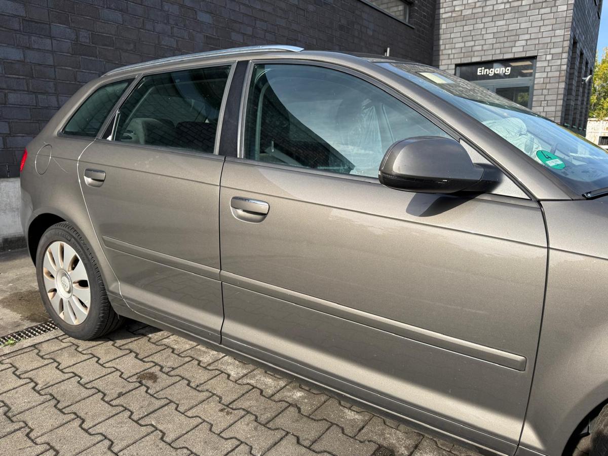 Audi A3 8P original Tür vorn rechts LY1P Dakotagrau Metallic Sportback BJ12